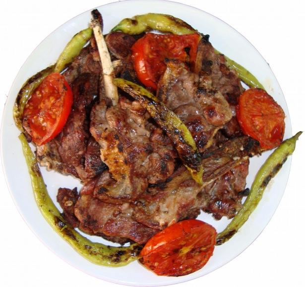 <p>Ana yemek olarak ızgara, fırında ve az yağlı yemekleri tercih edin. </p>
