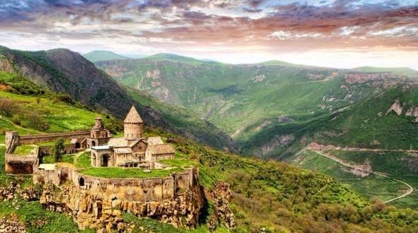 <p>Ermenistan</p>
