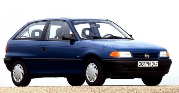 <p>Opel Astra</p>

<p> </p>
