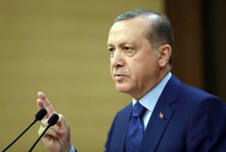 <p><strong>MES'ELE</strong></p>

<p>‘mesele’ kelimesinin, hitabetteki vurgusunu artırmak amacıyla başvurulan telaffuz biçimi ile ifade edilmiş hali. isim.</p>
