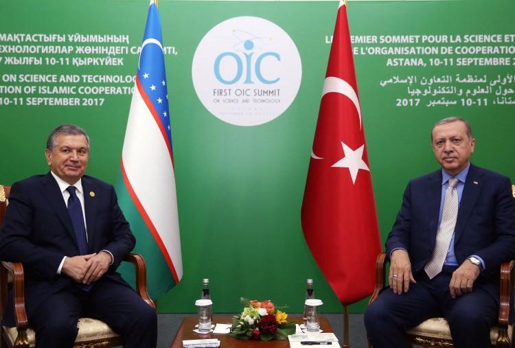 <p>Cumhurbaşkanı Recep Tayyip Erdoğan, Özbekistan Cumhurbaşkanı Şevket Mirziyoyev ile bir araya geldi.</p>
