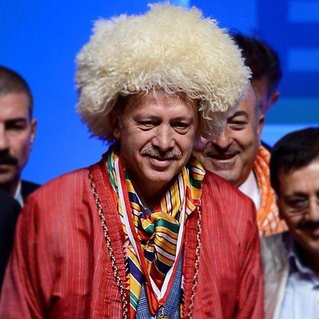<p><em><strong><a href="http://video.haber7.com/video-galeri/62559-cumhurbaskani-erdogandan-taksi-duragina-ziyaret">​HABERİN VİDEOSUNU İZLEMEK İÇİN TIKLAYINIZ...</a></strong></em></p>
