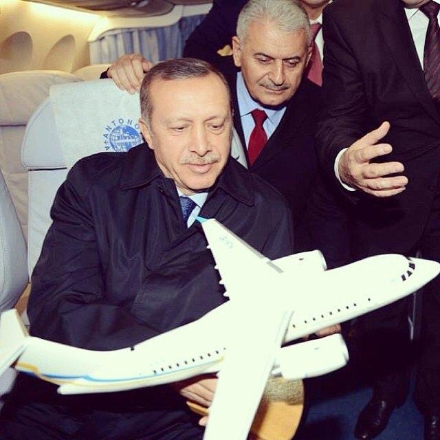 <p><em><strong><a href="http://video.haber7.com/video-galeri/62559-cumhurbaskani-erdogandan-taksi-duragina-ziyaret">​HABERİN VİDEOSUNU İZLEMEK İÇİN TIKLAYINIZ...</a></strong></em></p>
