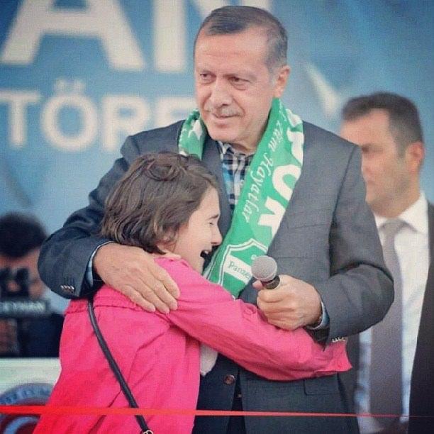 <p><em><strong><a href="http://video.haber7.com/video-galeri/62559-cumhurbaskani-erdogandan-taksi-duragina-ziyaret">​HABERİN VİDEOSUNU İZLEMEK İÇİN TIKLAYINIZ...</a></strong></em></p>

