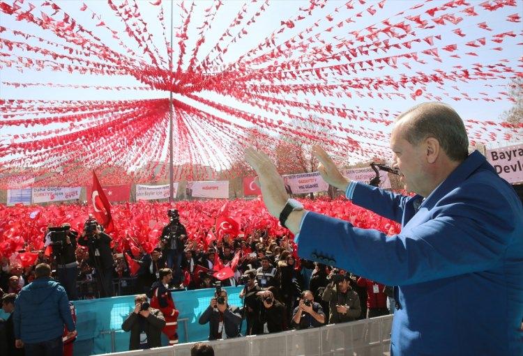 <p>Cumhurbaşkanı Erdoğan'ın, işverene toplam 773 lira aylık prim ve vergi desteği verilerek başlatılan ‘İstihdam seferberliği’ne, hangi kurumlar ne kadar istihdam sözü verdi?</p>

<ul>
</ul>
