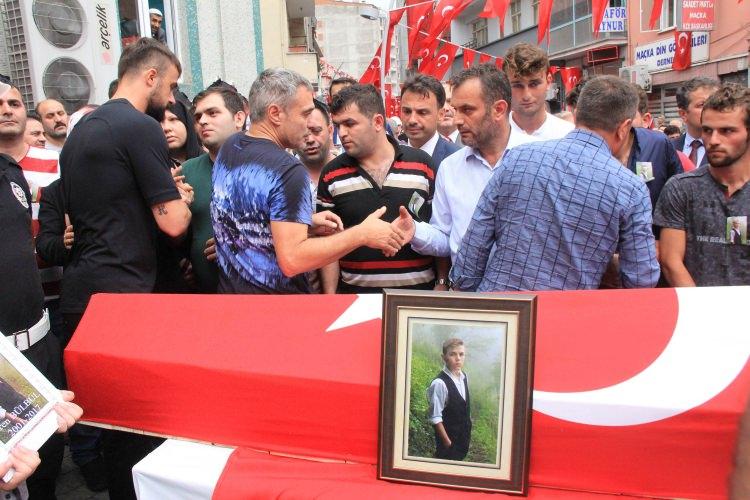 <p>Trabzonspor’a olan tutkusuyla tanınan Bülbül’ün bordo-mavili takımı yakından takip ettiği öğrenildi. </p>