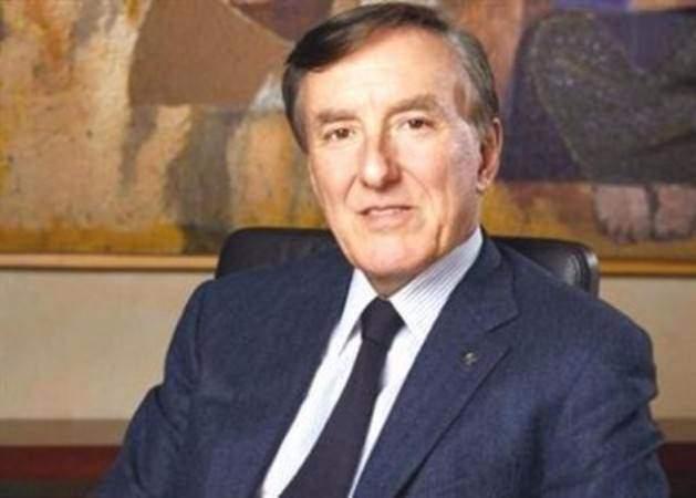 <p>Eczacıbaşı tarafından 23 Kasım 1952'de açılan ilk modern Türk ilaç fabrikası, takip eden yıllarda gelişerek her türlü ürünü üretebilecek konuma geldi.</p>