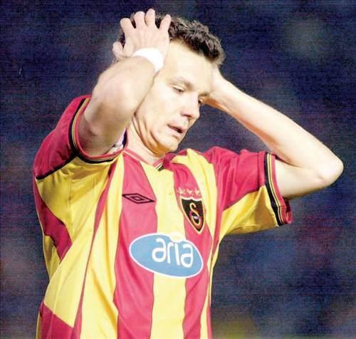 <p>Elvir Baliç</p>

<p>Galatasaray (2002-2004)</p>
