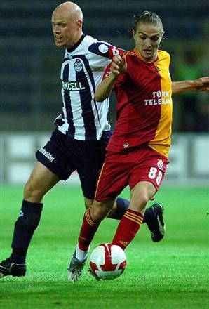 <p>Caner Erkin</p>

<p>Galatasaray (2009-2010 kiralık)</p>
