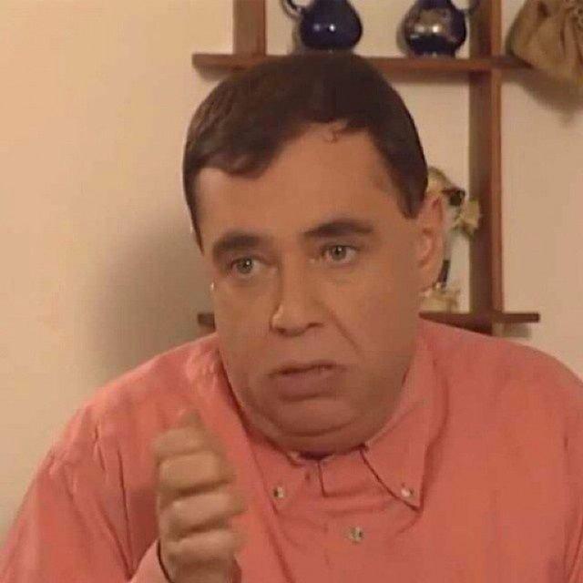 <p>‘Leblebi Tozu’ adlı sinema filmiyle aralık ayında beyazperdede boy gösterecek olan Ali Uyandıran, tecrübeli oyunculara vefa göstermenin ihmal edildiğinden dert yandı.</p>
<p> </p>