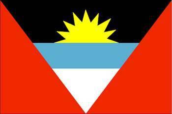 Antigua ve Barbuda/ Sarı güneş, doğan yeni günü; kırmızı ada, halkının enerjisini; siyah, ada halkının Afrika ile olan tarihi bağlarını ifade eder. Ayrıca biçimsel olarak sarı, mavi ve beyaz alanlar güneş, kum ve denizi simgeler.