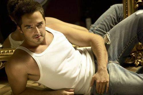 <p>GÖKHAN ÖZEN-GALATASARAY</p>
