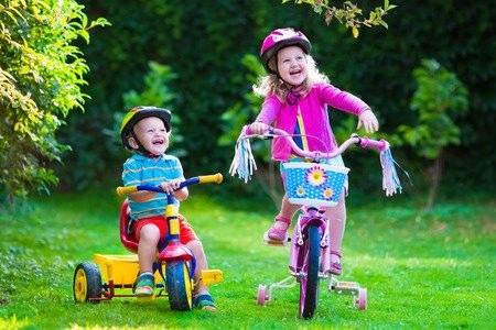 <p><strong>“Çocuğun enerjisini karşılayabilecek en harika araçlardan biri de bisikletlerdir. Hiçbir oyun, bisiklet kadar çocuğun enerjisini boşaltmasını sağlamaz.” </strong>dedi. </p>
