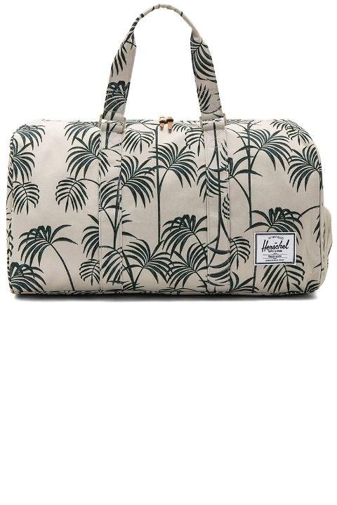 <p><strong>Herschel Suppy Co.</strong></p>

<p>$ 85</p>
