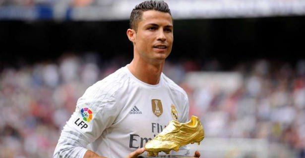 <p>1) Cristiano Ronaldo | 504 kariyer golü</p>