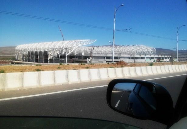 <p>Yeni Malatya Stadı<br />
​Kapasite: 25.000</p>
