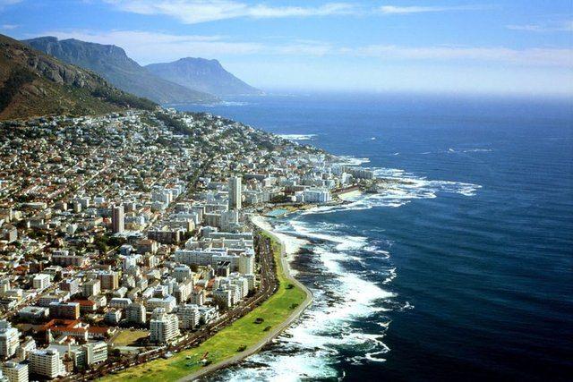 <p>Karasal Alan km²<br />
Güney Afrika<br />
1.214.470</p>