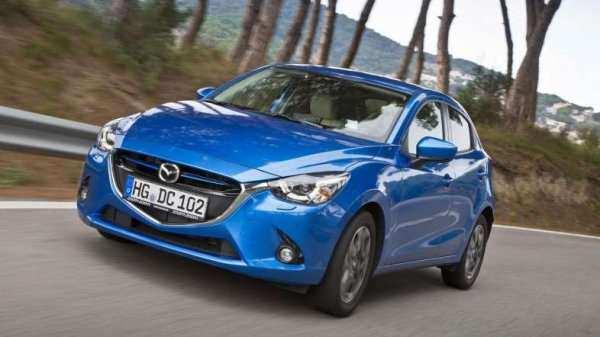 <p>MAZDA 2</p>

<p>2015 Dünyada Yılın Otomobili finalistleri açıklandı. Otomotivin en prestijli ödüllerinden biri olan Dünyada Yılın Otomobili (World Car Of the Year) Ödülü, Nisan ayında New York Motor Show'da verilecek..</p>
