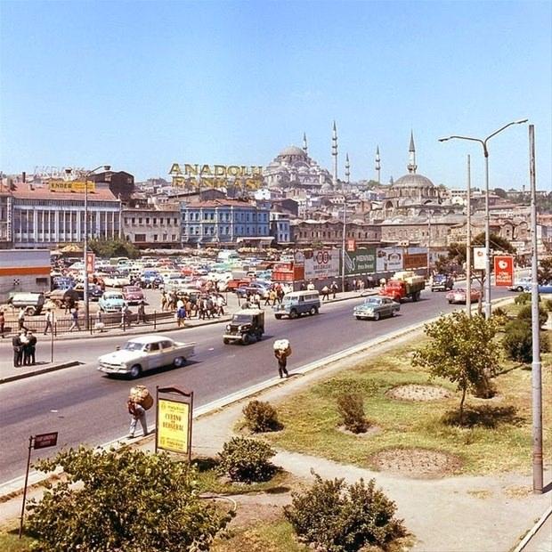 <p><strong>Eminönü</strong></p>
