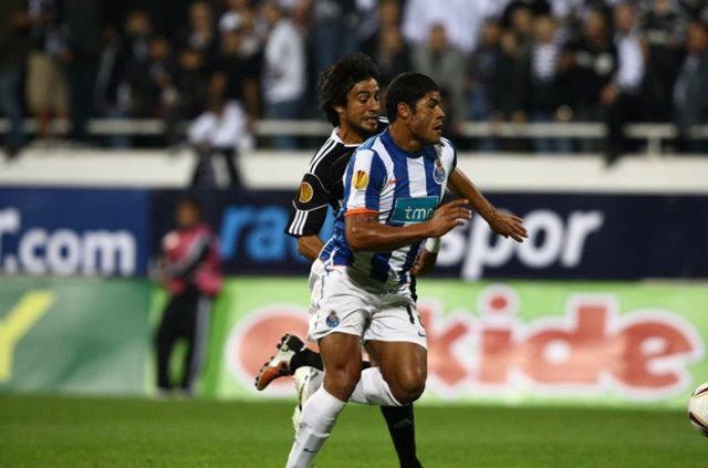 <p>Hulk, Beşiktaş - Porto maçında yaşadıklarını anlatıyor:<br />
<br />
<strong>"İkinci golü attığımda tüm Beşiktaşlı taraftarlar beni ayakta alkışladı. Kariyerim adına unutamayacağım bir andı. Beşiktaş taraftarına gösterdiği centilmenlik için çok teşekkür ediyorum. Beşiktaş taraftarını hiç unutamıyorum."</strong></p>