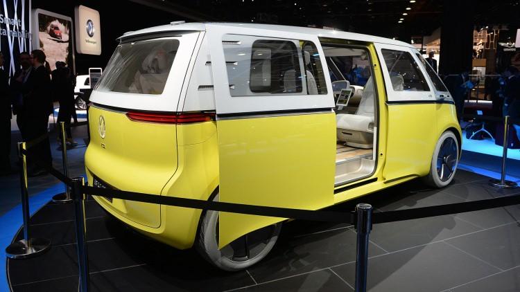 <p>Volkswagen ID Buzz</p>
<p>Ona, bir zamanlar 'Hippi' akımıyla oldukça moda olan T2'nin elektrikli versiyonu desek herhalde yanlış olmaz.</p>