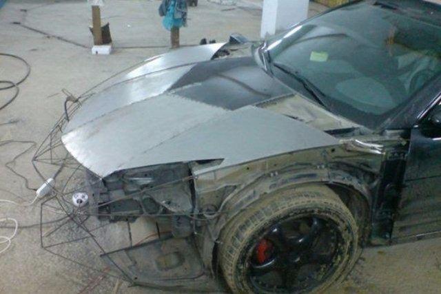 <p>Mitsubishi Eclipse Coupe'tan bir Lamborghini yaratan genç adam 2008 yılında başladığı işi 2010 yılında bitirdi. </p>
