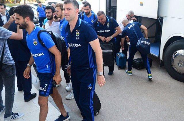 <p>Bunun yanı sıra Fenerbahçe’de birçok oyuncu da ipin ucunda...</p>
