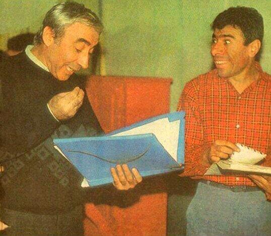 <p>'Erkek Güzeli Sefil Bilo' okuma provası</p>
<p> </p>