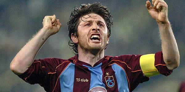 <p>Fatih Tekke, 2006-07'de Rusya'nın Zenit ekibine giderek kaptanlığı G&ouml;kdeniz'e bıraktı.</p>