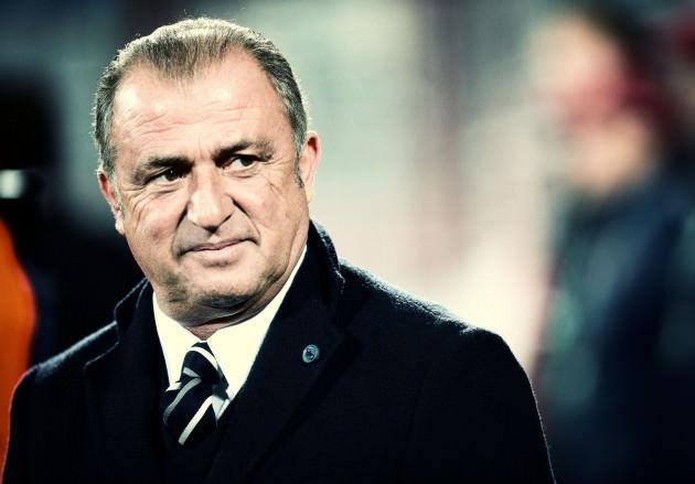 <p>TFF burnunu galatasaraya da soktuya diyecek lafım kalmadı... İMPARATOR Fatih Terim</p>