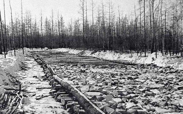 <p>Stalin’in 1936'da başlattığı ve öldüğü 1953’e kadar süren "temizlik hareketi” ile dehşet verici bir devlet terörü uygulandı ve büyük bir korku toplumu yaratıldı.</p>