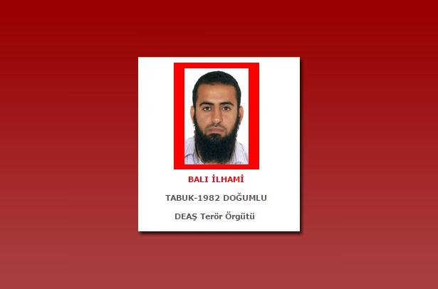 <p>Mavi listede bulunan ve ödül yönetmeliği kapsamında yakalanmalarına yardım edecek kişilere 1 milyon 500 bin lira para ödülü verilecek olan 18 IŞİD üyesi var.</p>
