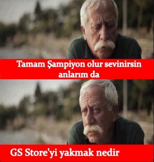 <p>Fenerbahçe'nin 19. şampiyonluğunu ilan etmesinin ardından internet alemi Sarı-Lacivertlilerin şampiyonluk capsleriyle doldu taştı.</p>
