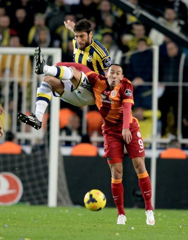 <p>Spor Toto Süper Lig'in 23. haftasında Fenerbahçe Şükrü Saracoğlu Stadı'nda Galatasaray'ı 1-0 mağlup etti.</p>