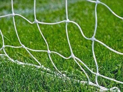 <p>Finlandiya'nın unutulmaz oyuncularından Pentti, 1986'da kendi kalesine 5 gol attı. Maçtan sonra takım arkadaşları tarafından Pentti'ye 'pusula' bile alındı.</p>
