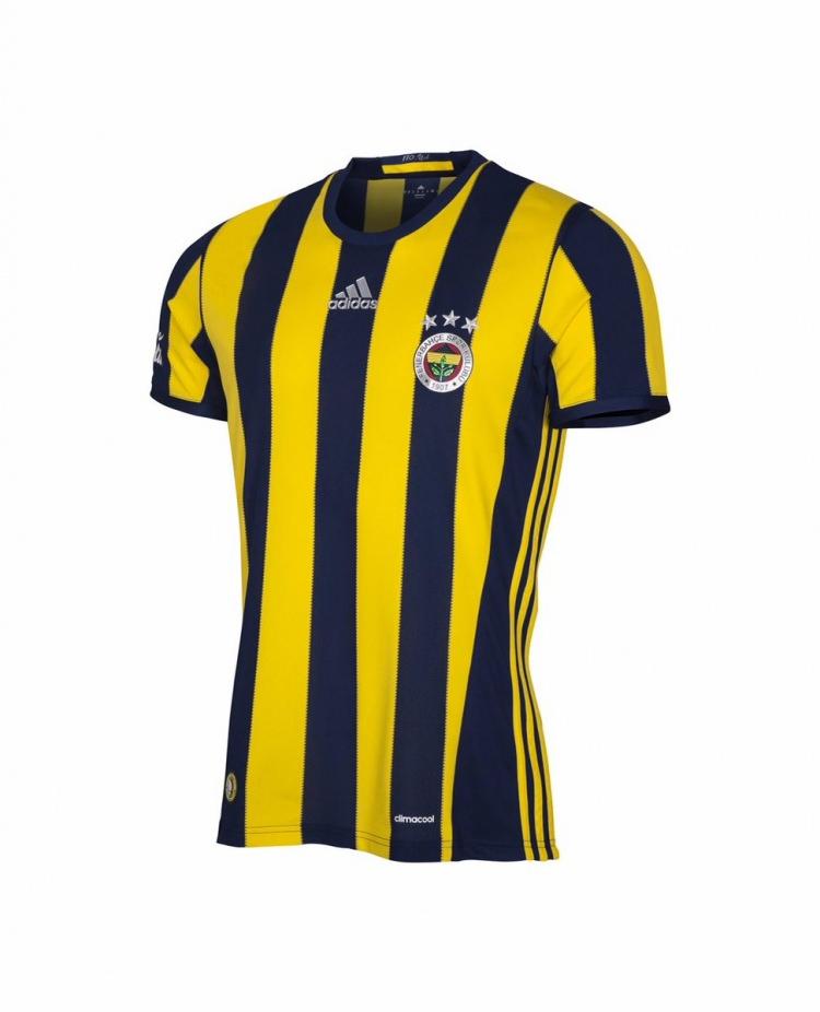 <p>Fenerbahçe'nin yeni sezon formaları 19 Temmuz tarihinde satışı sunulacak.</p>
