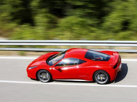 458 Italia modelinin Türkiye'de satış fiyatı yaklaşık 440.000 €