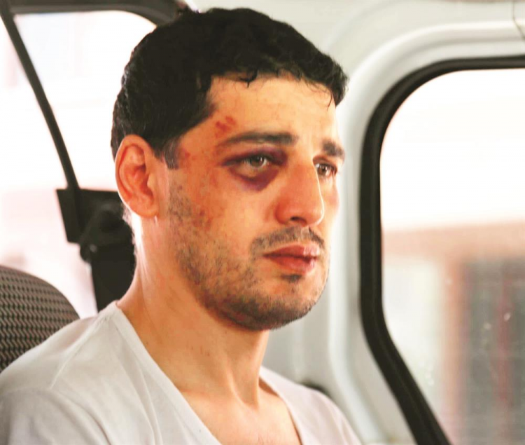 <p><strong>HAKAN KARAKUŞ</strong><br />
<br />
Darbe girişimi soruşturması kapsamında tutuklanan Hava Kuvvetleri eski Komutanı Orgeneral Akın Öztürk'ün damadı 141. Filo Komutanı Pilot Yarbay Hakan Karakuş ve 143. Filo'da görevli Pilot Binbaşı Mustafa Azatlı, geçen cumartesi günü özel bir operasyonla Akıncı Ana Jet Üssü Komutanlığı lojmanlarında yakalanmıştı.</p>
