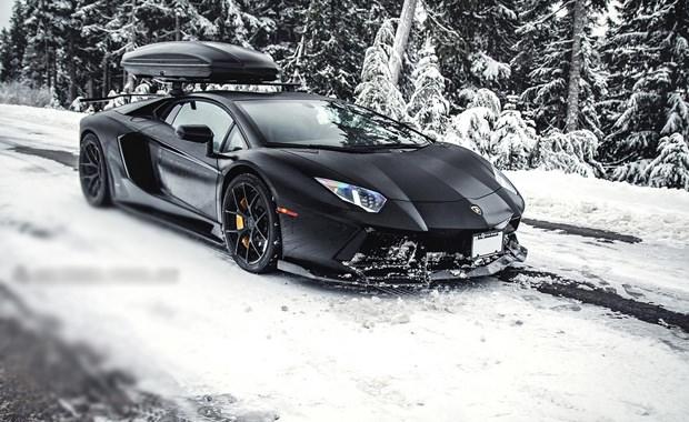 Kanadalı bir tuning firması tarafından tasarlanan Lamborghini Aventador, kış şartlarına elverişli hale getirildi.