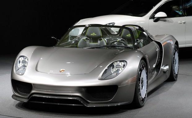 <p>Porsche 918 Spyder Concept</p>