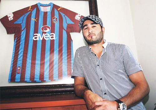 <p>Anadolu kulüplerine en az para kaptıran takım ise Trabzonspor oldu. Bordo-mavili ekip sadece 13 milyon Euro'luk bonservis bedeli ödedi.<br /><br /><strong>İşte Anadolu kulüplerinden astronomik rakamlarla 4 büyüklere transfer olan futbolcular;</strong></p>