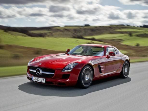 <p>Ashley Cole - Mercedes Benz Sls Amg</p>

<p> </p>
