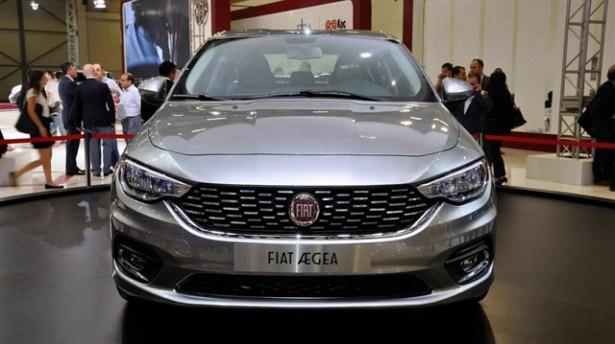<p>1 milyar dolarlık yatırımla Bursa’da üretilecek Fiat Egea ailesinin ilk üyesi sedan versiyon oldu. 2016 yılı ortasında hatchback ve station wagon modellerinin de piyasaya süreceği açıklanan araç Türkiye’den sonra Kasım ayında İtalya’da, daha sonra 40 ülkede satışa çıkacak.</p>
