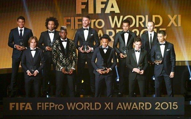 <p>Uluslararası Futbol Federasyonları Birliği (FIFA) ile Uluslararası Profesyonel Futbolcular Birliği (FIFPro) tarafından yılın 11’i için belirlenen 55 kişilik aday liste açıklandı. Listede Spor Toto Süper Lig'den yalnızca bir isim var.</p>
