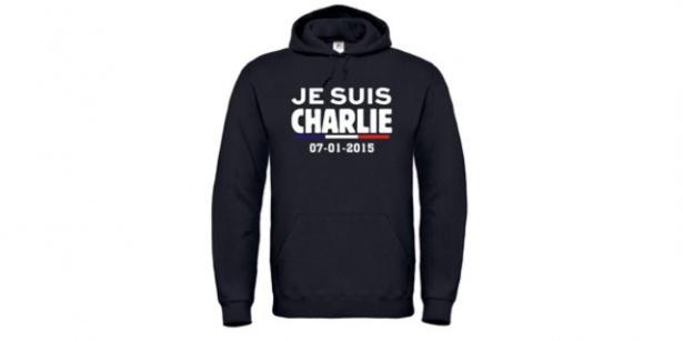 <p>&Uuml;zerinde Je Suis Charlie ve saldırı tarihinin yazdığı bu kışlık sweatshirt 70 liraya satılıyor.</p>

<p>&nbsp;</p>

