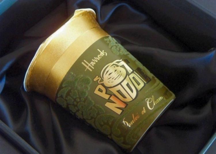 <p><strong>Noodle</strong></p>

<p>Harrods tarafından satılan bu hazır noodle (erişte) 43 dolar.</p>
