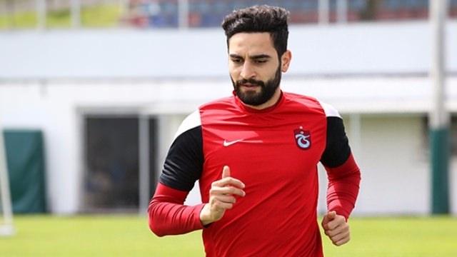 <p>İstanbul’da evini bile alan yıldız oyuncunun 4+1 yıllık bir sözleşmeye imza atması ve 2.5 milyon Euro civarında bir para alması bekleniyor.</p>