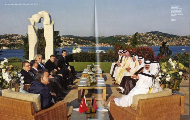 <p>Cumhurbaşkanı Abdullah Gül, Türkiye'ye bir ziyaret gerçekleştiren Katar Emiri Şeyh Hamad Bin Khalifa Al Thani ile Tarabya Köşkü'nde görüştü. (İstanbul-9 Mayıs 2010)</p>
