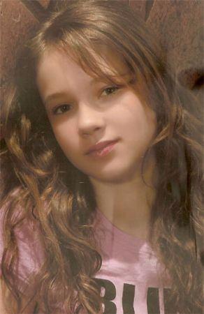 <p><strong>Küçük yaşta kamerayla tanışan bir diğer ünlü ise...</strong></p>
