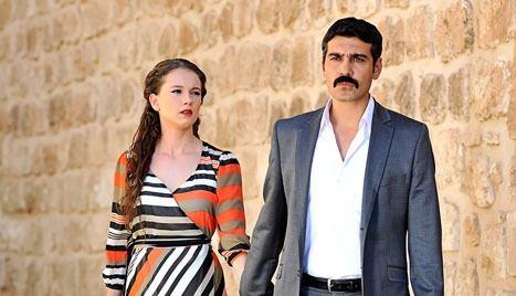 <p>Bir TV'de yayınlayan Firar adlı dizisinde rol alan <strong>Ece Ceşmioğlu</strong></p>
